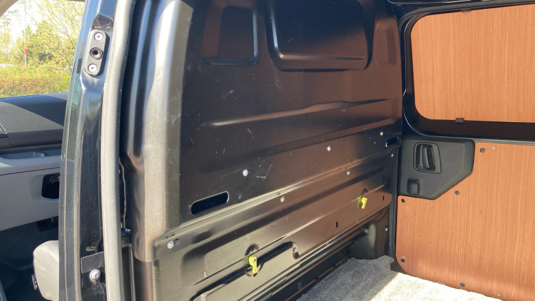 Peugeot Expert Long Diesel 1400 2.0 BlueHDi 145 Asphalt Premium Van